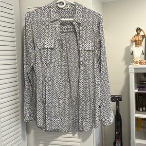 Geometric button down top